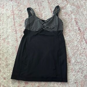 Lululemon long active compression top